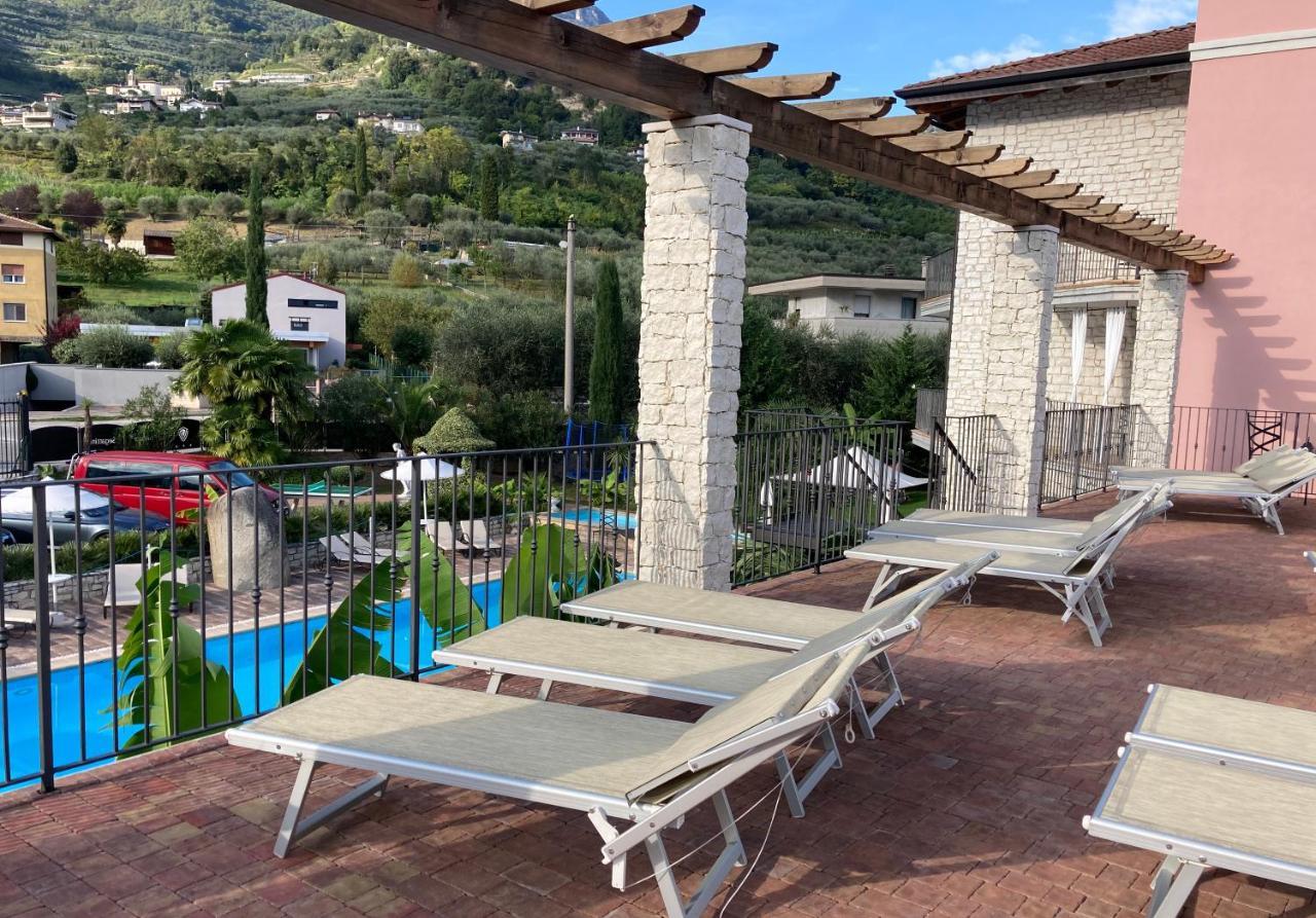 Residence Segattini Riva del Garda Exterior photo
