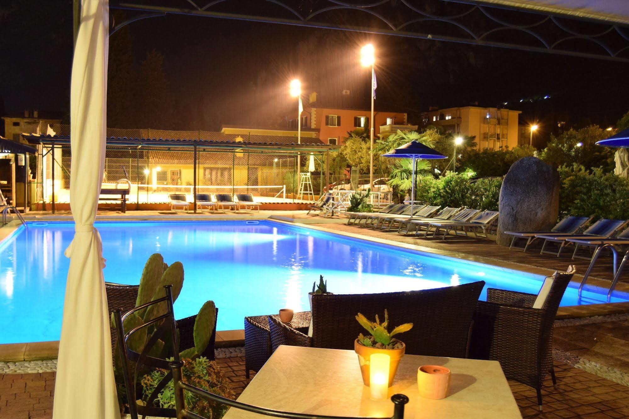 Residence Segattini Riva del Garda Exterior photo