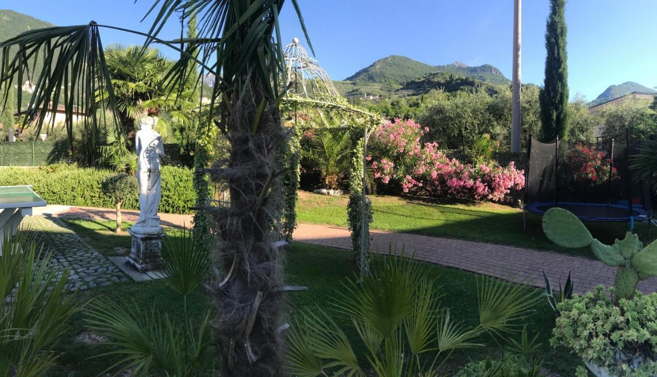 Residence Segattini Riva del Garda Exterior photo